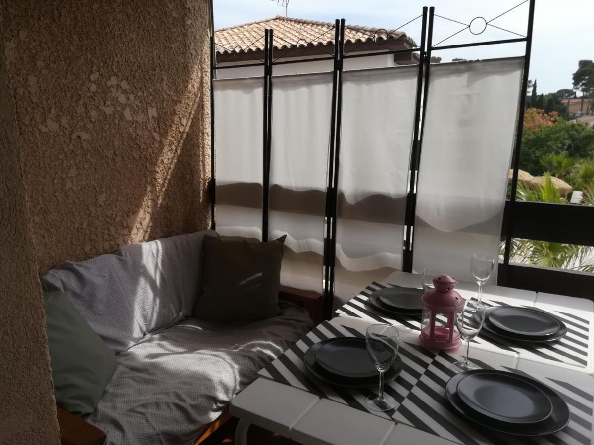 Appartement Terrasse Vue Mer, Plage Gorguette A 1 Minute A Pied, Wifi,Clim Parking Collectif Sanary-sur-Mer Kültér fotó